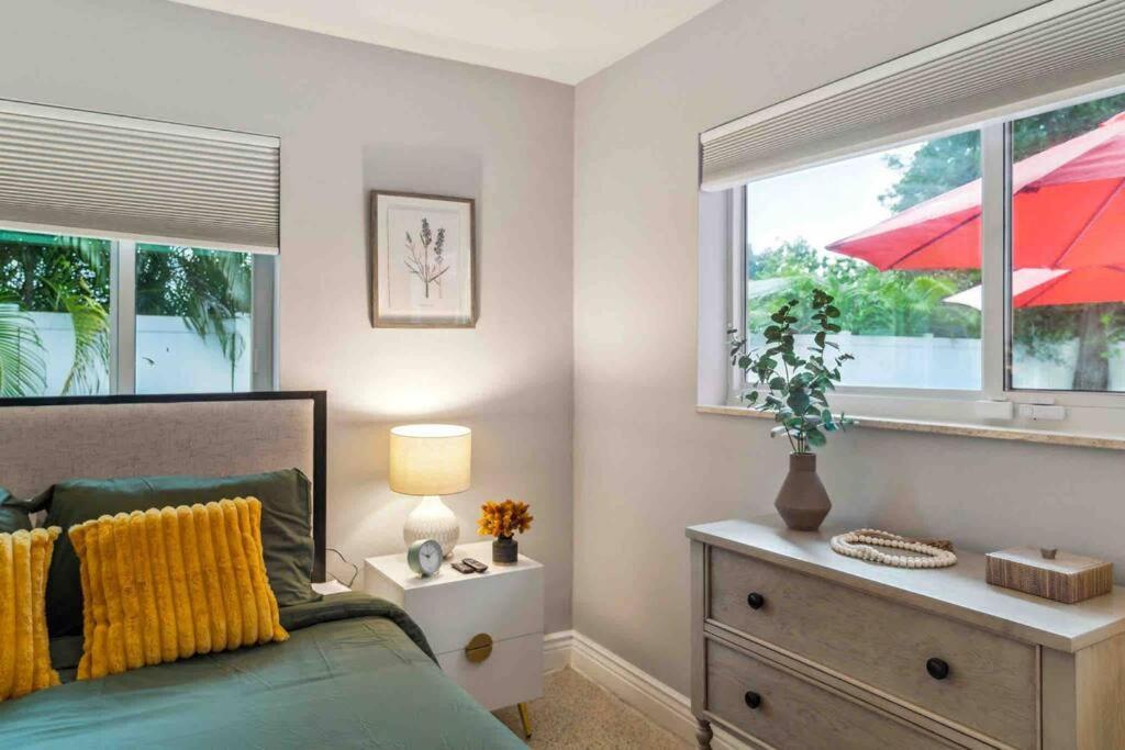 Private Oasis With Pool Near Beaches, Dining & Las Olas Fort Lauderdale Exterior photo